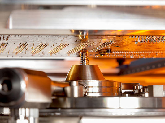 Desain Modular Online Selective Wave Soldering Equipment Untuk PCB Plate Fixed Assembly